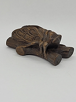 netsuke locust