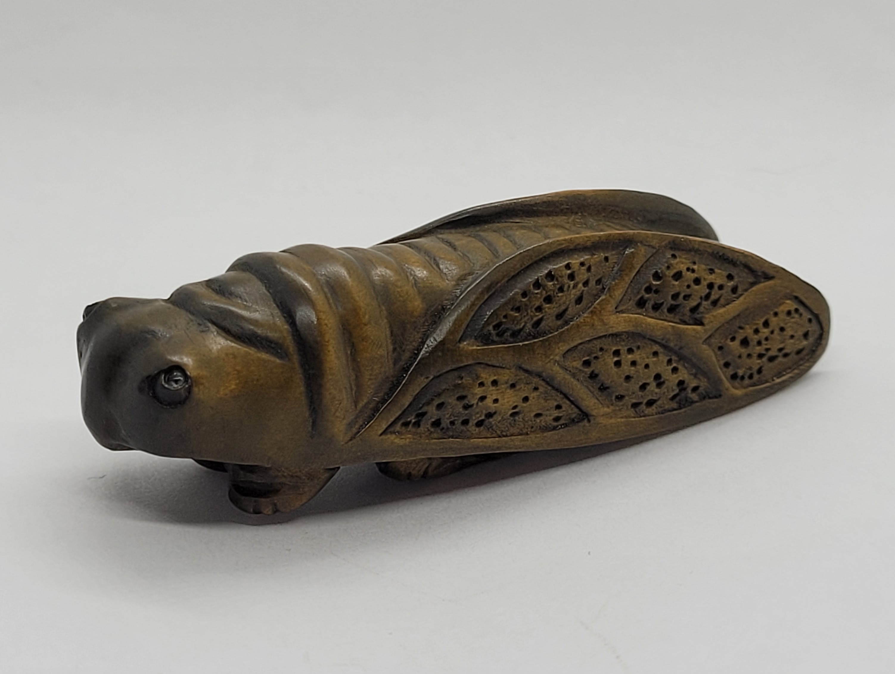 netsuke locust